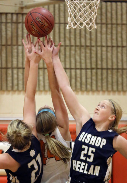 Heelan at Sergeant Buff-Luton basketball